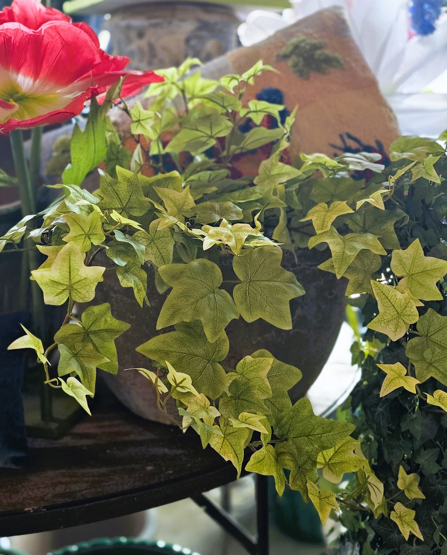 27" Hanging Light English Ivy Bush