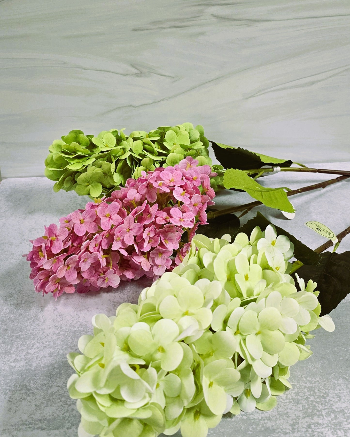 28" Summer Queen Hydrangea Stem - Green/White