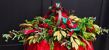 XL Traditional Christmas Centerpiece