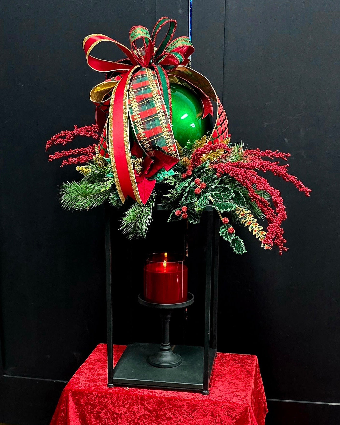 'Everlasting Glow' - Christmas Lantern