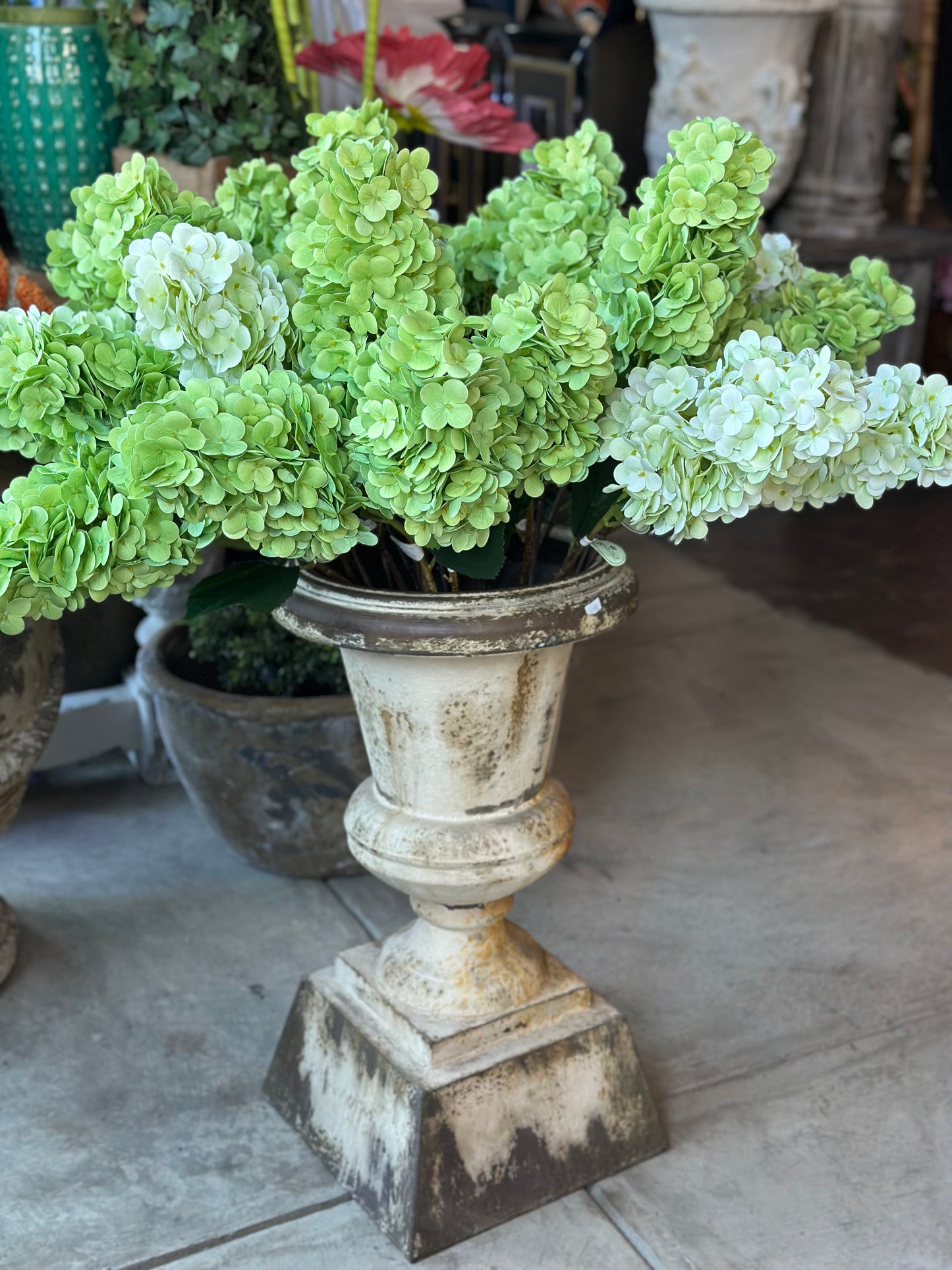 28" Summer Queen Hydrangea Stem - Green/White
