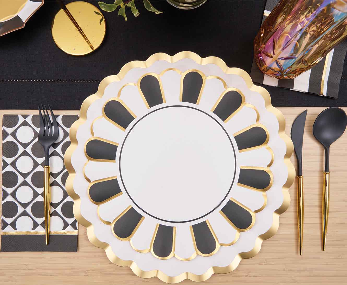 Sophistplates - Black Tie Affair Tablescape