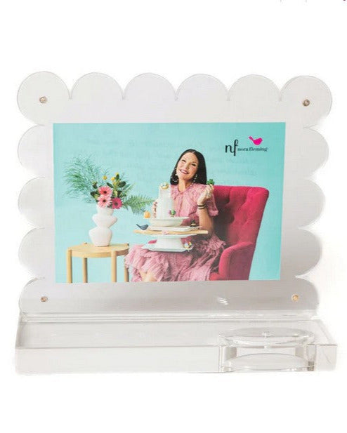 Nora Fleming - Scalloped acrylic frame
