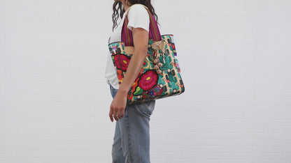 Consuela - Classic Tote - Dezi