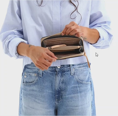 Consuela - Essential Wallet - Mariana